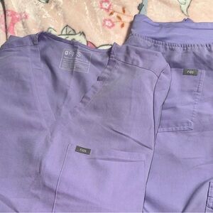 Figs Lavender Scrub Set